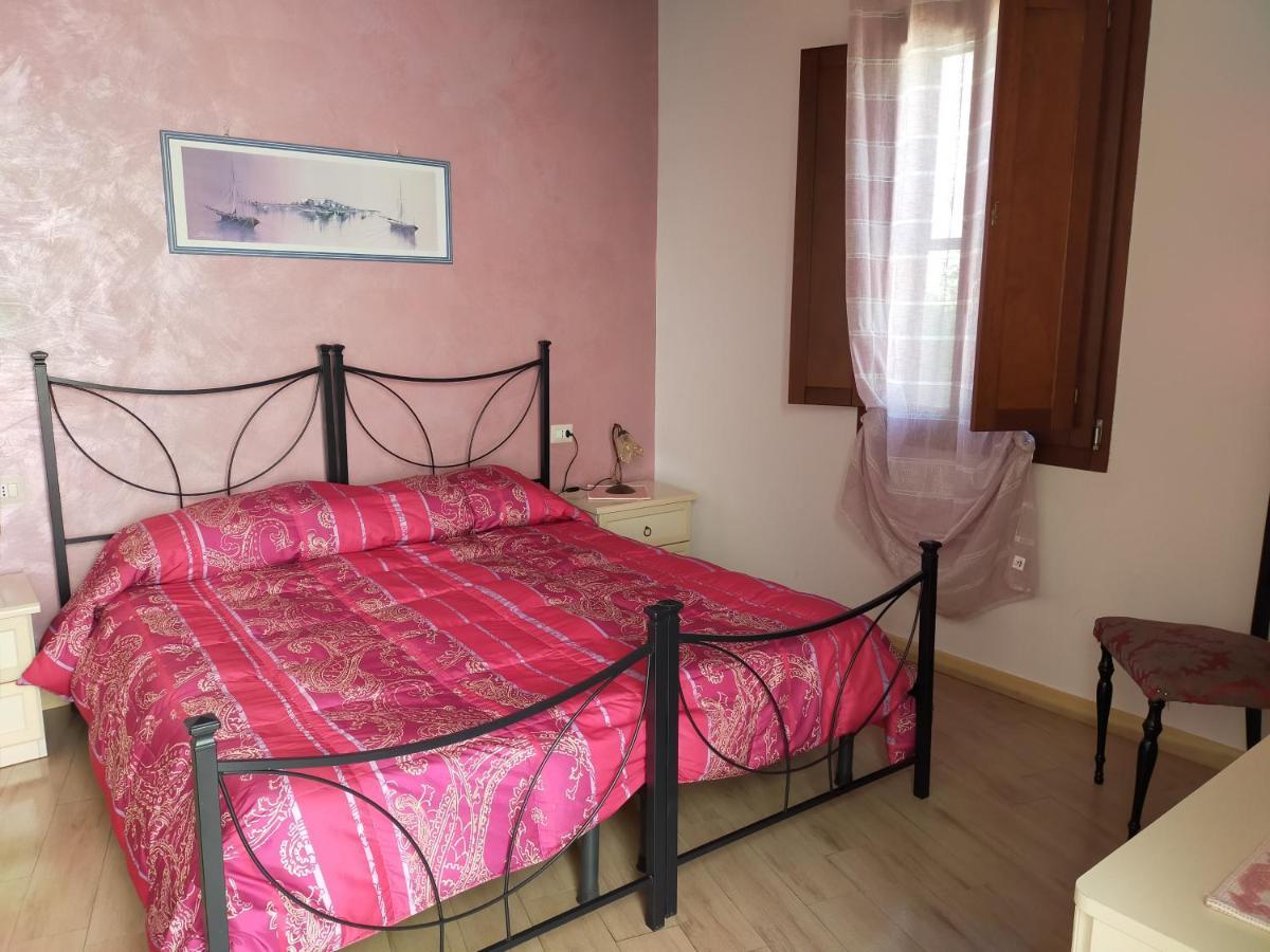 B&B Colti Di Rosa กัสเตลซาร์โด ภายนอก รูปภาพ